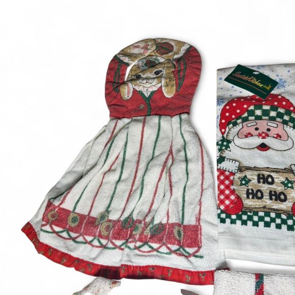 Vtg Christmas Towels Lot of 6 - Picture 2 of 7